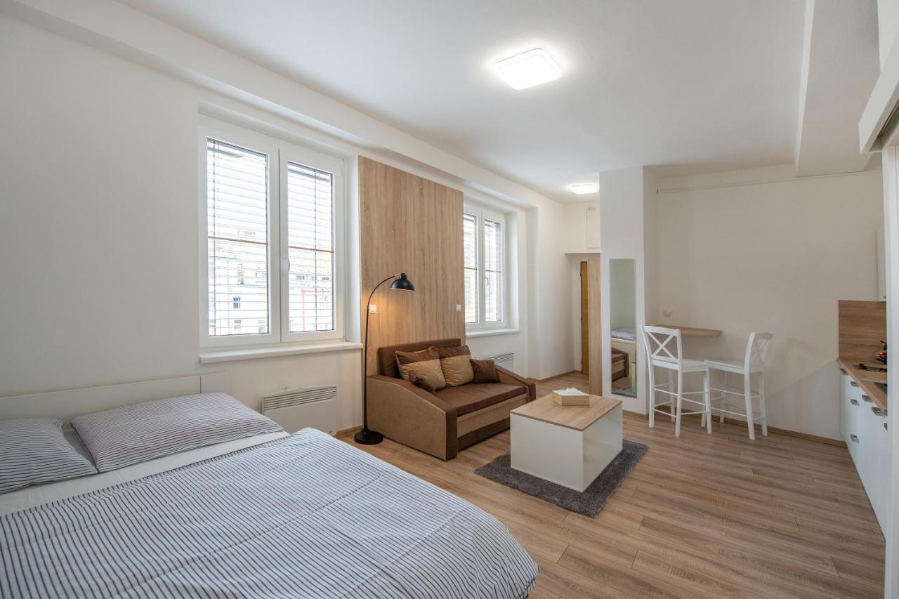 Soho Apartment Pisek  Luaran gambar