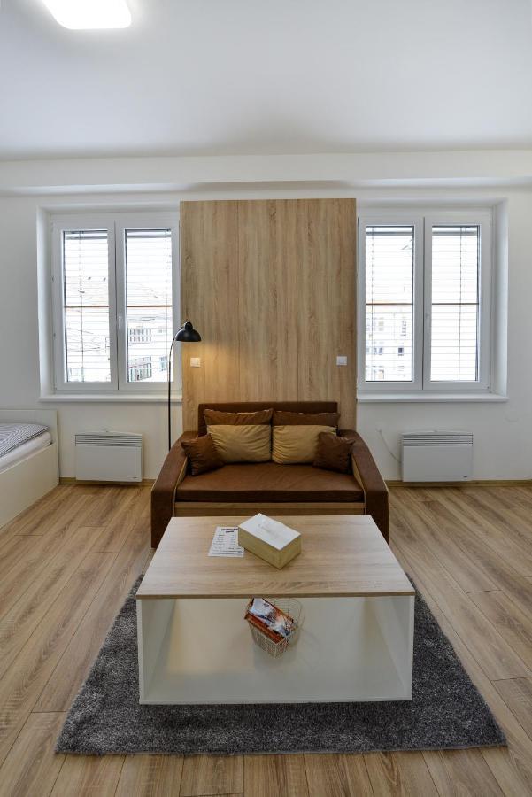 Soho Apartment Pisek  Luaran gambar