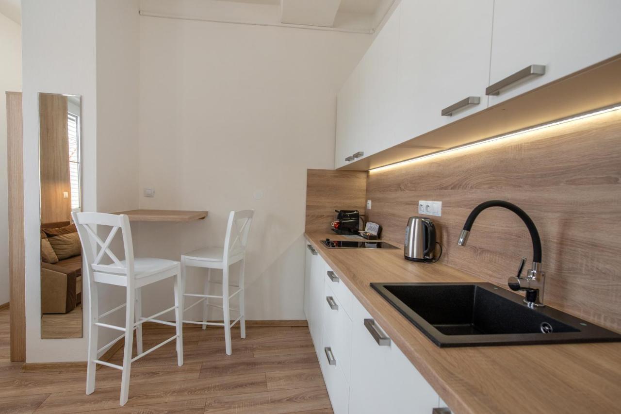 Soho Apartment Pisek  Luaran gambar